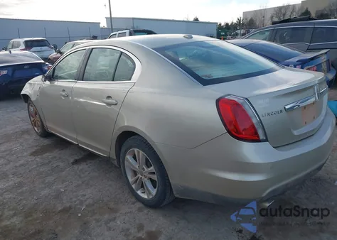 2010 Lincoln Mks z USA, uszkodzony, nr VIN 1LNHL9DR7AG606522